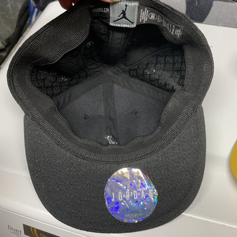 Boy caps bundle - Picture 4 of 11
